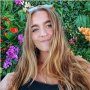 Trabajadora social y Gerontóloga con conocimientos de euskara :)